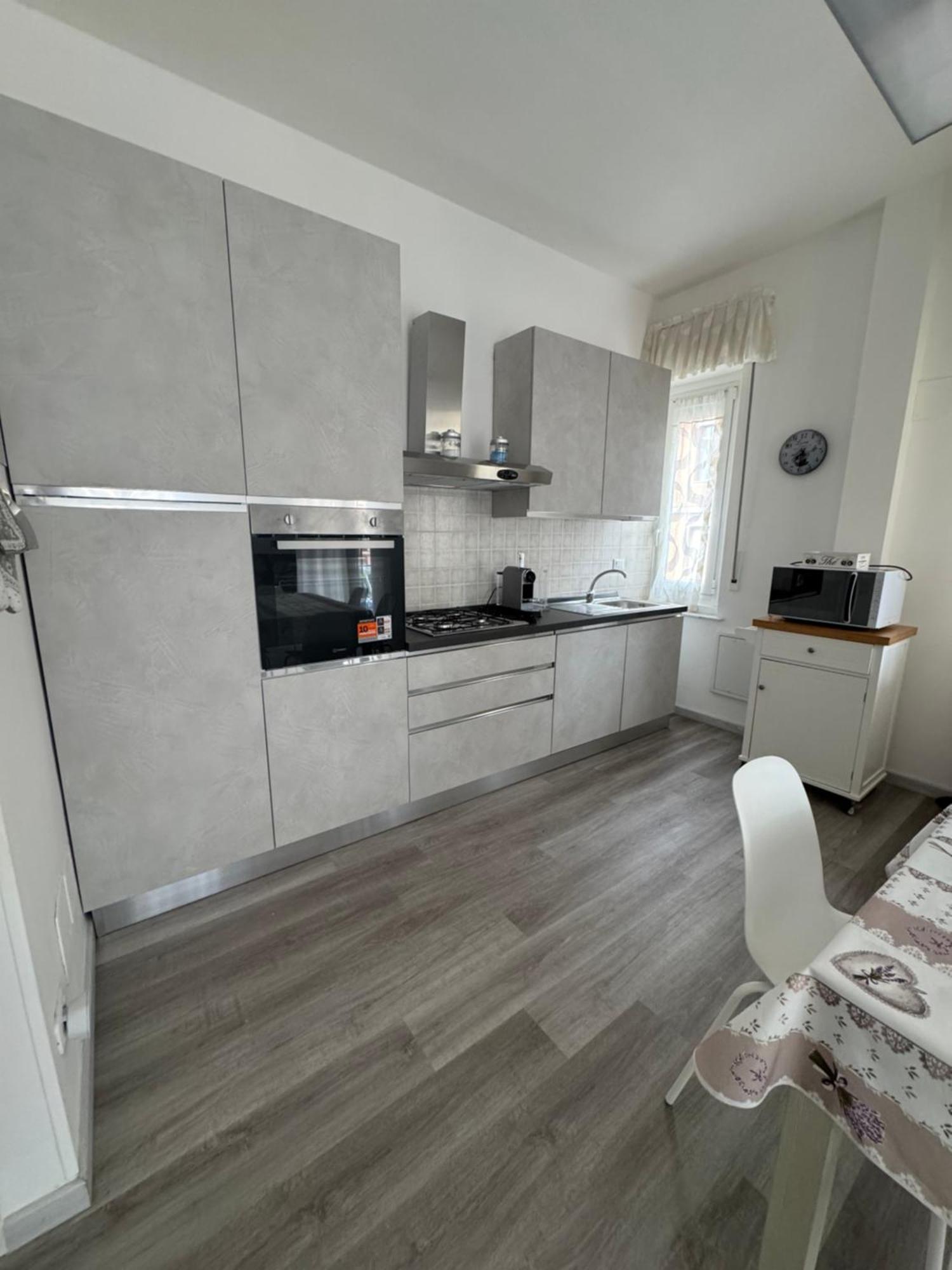 Sunnyhouse Apartment *